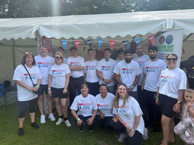 Graham Hart Process Technology and the University of Bradford’s Chemical Engineering Society Dragon Boat Race Team